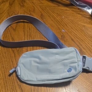 Lululemon Athletica Light Gray/Sage Belt Bag